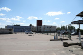 Склад временного  хранения с закрытой  и открытой площадкой  и рефрижератором.